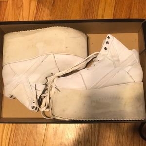 YRU White Qozmo Hi’s